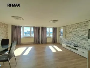 Pronájem bytu 4+kk, Praha - Modřany, Plovdivská, 82 m2