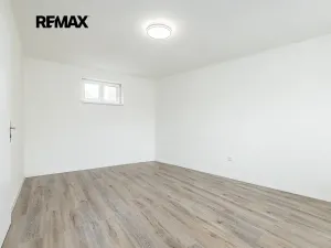 Prodej bytu 1+1, Čistá, nám. Václavské, 43 m2