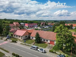 Prodej rodinného domu, Drnholec, nám. Svobody, 210 m2