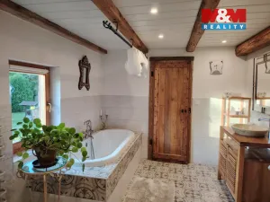 Prodej rodinného domu, Milhostov - Hluboká, 168 m2