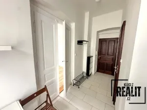 Pronájem bytu 1+kk, Praha - Žižkov, Seifertova, 34 m2