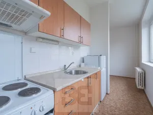 Pronájem bytu 1+kk, Praha - Vysočany, Podnádražní, 30 m2