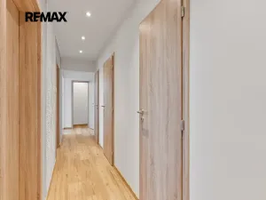 Prodej bytu 3+1, Praha - Michle, Pod dálnicí, 70 m2
