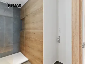 Prodej bytu 3+1, Praha - Michle, Pod dálnicí, 70 m2