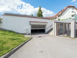 Prodej garážového stání, Brno, Högrova, 11 m2