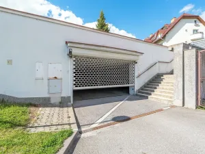 Prodej garážového stání, Brno, Högrova, 11 m2