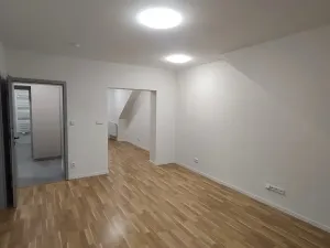 Pronájem bytu 2+1, Strakonice - Strakonice II, Dukelská, 58 m2