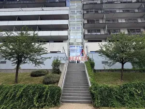 Prodej bytu 2+kk, Praha - Vokovice, Irská, 63 m2