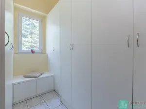 Prodej vícegeneračního domu, Hrob, 346 m2
