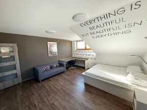 Pronájem bytu 3+1, Kostomlaty pod Milešovkou, Husova, 130 m2