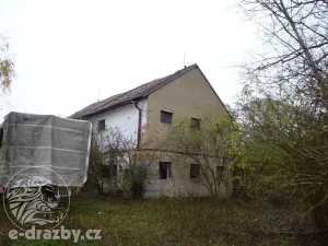 Dražba zemědělského objektu, Chroustovice, 522 m2