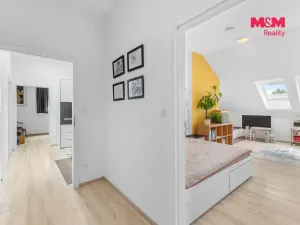 Prodej bytu 4+kk, Křížkový Újezdec - Čenětice, 158 m2