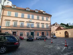 Prodej bytu 2+kk, Praha - Malá Strana, Vlašská, 54 m2