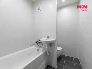 Pronájem bytu 1+1, Chodov, náměstí 9. května, 36 m2