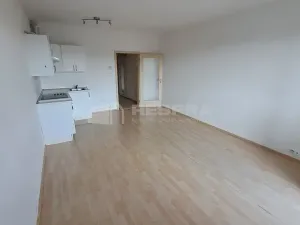Pronájem bytu 1+kk, Praha - Hostivař, Athénská, 36 m2