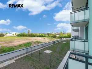 Pronájem bytu 2+kk, Praha - Strašnice, Strančická, 48 m2