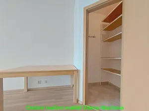 Pronájem bytu 2+kk, Praha - Strašnice, Gutova, 55 m2