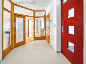 Pronájem rodinného domu, Praha - Veleslavín, Nad hradním potokem, 350 m2