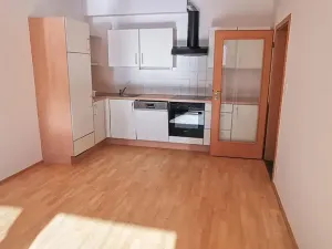Pronájem bytu 2+kk, Praha - Vysočany, Pod Harfou, 57 m2
