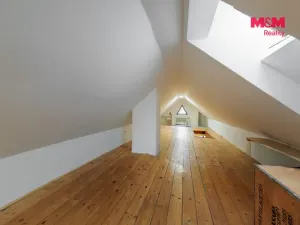 Prodej činžovního domu, Karlovy Vary - Dvory, V Lučinách, 330 m2