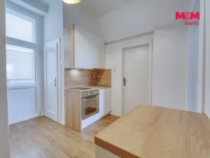 Prodej bytu 2+kk, Praha - Holešovice, Argentinská, 54 m2