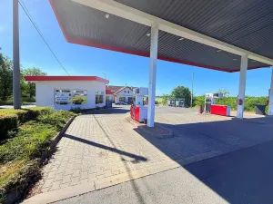Prodej obchodního prostoru, Kly, 45 m2