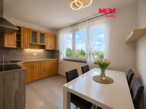 Prodej bytu 3+1, Žatec, Mládežnická, 78 m2
