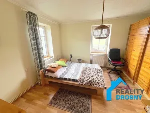 Pronájem atypického bytu, Jílové, Teplická, 95 m2