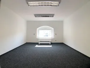 Pronájem kanceláře, Praha - Karlín, Thámova, 15 m2