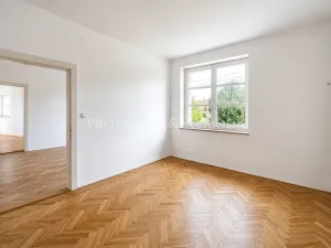 Prodej vily, Křižanov, Benešovo náměstí, 530 m2