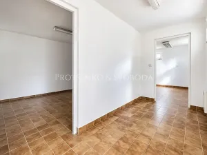 Prodej vily, Křižanov, Benešovo náměstí, 530 m2