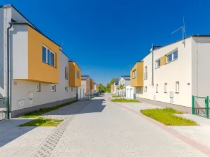 Prodej rodinného domu, Milovice, Modřínová, 104 m2