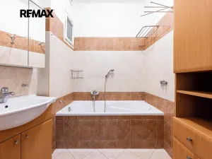 Pronájem bytu 3+1, Praha - Holešovice, Františka Křížka, 105 m2