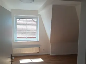 Pronájem bytu 3+kk, Praha - Kobylisy, Klíčanská, 93 m2