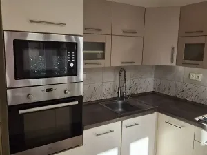 Pronájem bytu 4+1, Praha - Bubeneč, Charlese de Gaulla, 108 m2