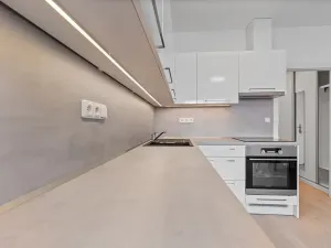 Pronájem bytu 1+kk, Zlín, Hřebíčkova, 30 m2