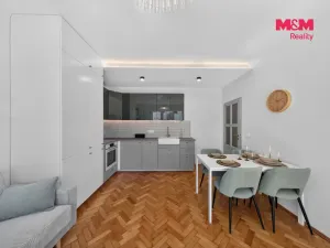 Prodej bytu 3+kk, Praha, Skloněná, 55 m2