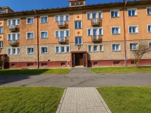 Prodej bytu 3+kk, Ostrov, Kollárova, 73 m2