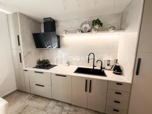 Prodej rodinného domu, Psáry, Na Lukách, 307 m2