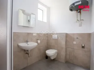 Pronájem bytu 1+kk, Jindřichův Hradec - Jindřichův Hradec III, Václavská, 24 m2