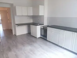 Pronájem bytu 3+1, Praha - Vinohrady, Čáslavská, 91 m2