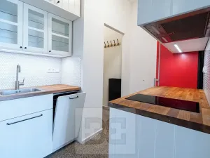 Pronájem bytu 2+1, Praha - Nusle, Na Pankráci, 50 m2