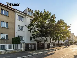 Pronájem bytu 1+kk, Praha - Dejvice, Velvarská, 44 m2