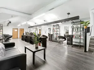 Pronájem obchodního prostoru, Praha, Školská, 150 m2