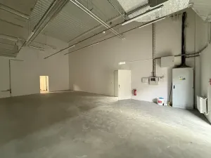 Pronájem obchodního prostoru, Cheb, Pražská, 615 m2