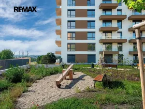 Prodej bytu 2+kk, Praha - Černý Most, Arnošta Valenty, 49 m2
