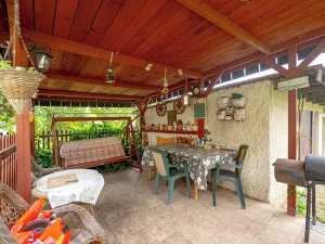 Prodej rodinného domu, Hrobčice, 219 m2
