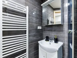 Pronájem bytu 1+kk, Zlín, Vejvanovská, 20 m2