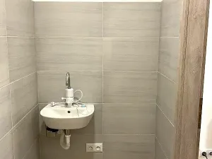 Pronájem komerční nemovitosti, Hořátev, 22 m2