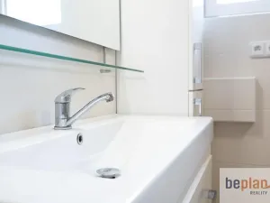 Prodej rodinného domu, Drnholec, Tyršova, 300 m2